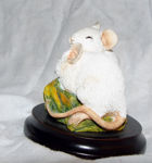 Immagine di PAIR OF MICE ASLEEP - WHITE