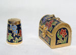 Immagine di Thimble flowers with case
