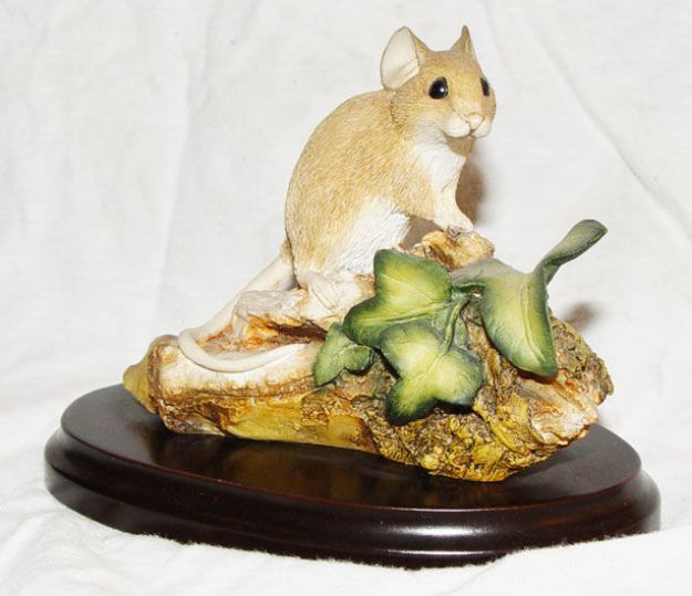 Immagine di MOUSE WITH IVY